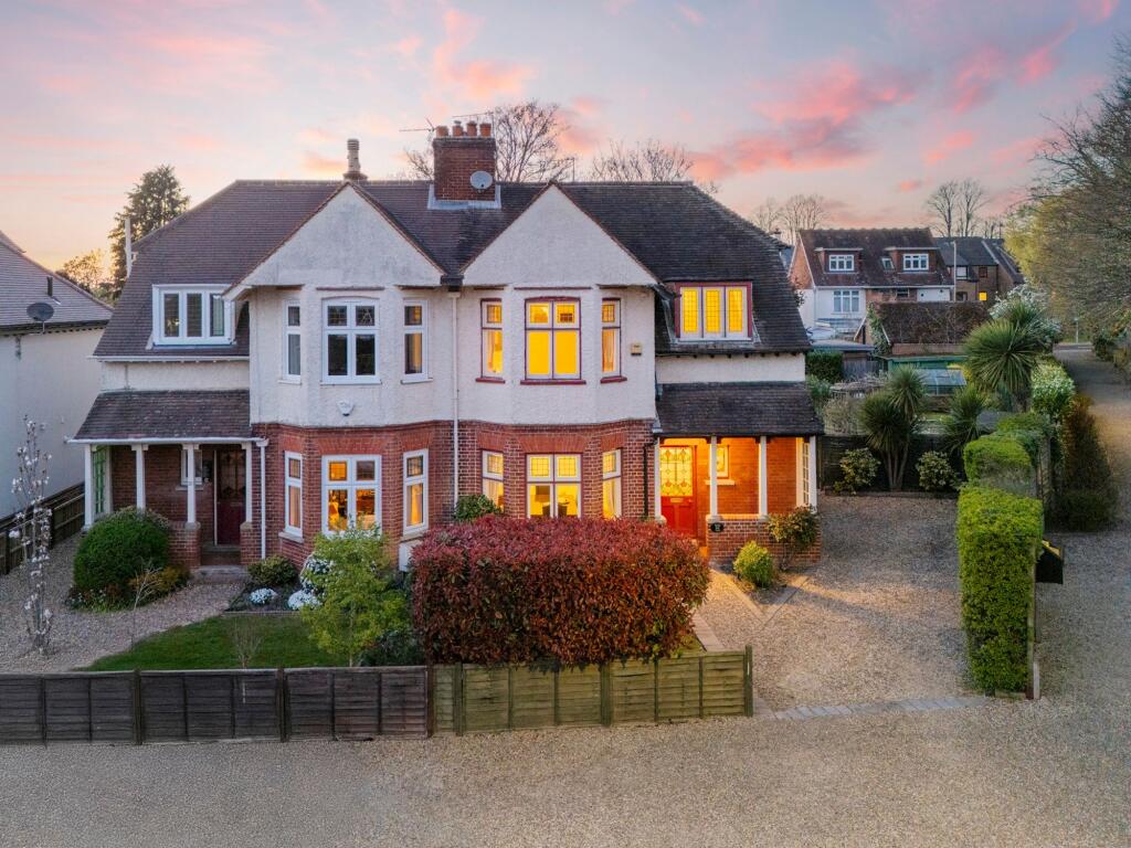 Main image of property: Park Road, Wokingham, RG40