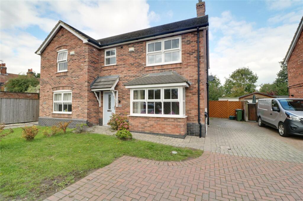 Main image of property: Longs Garden, Barton-upon-Humber, Lincolnshire, DN18