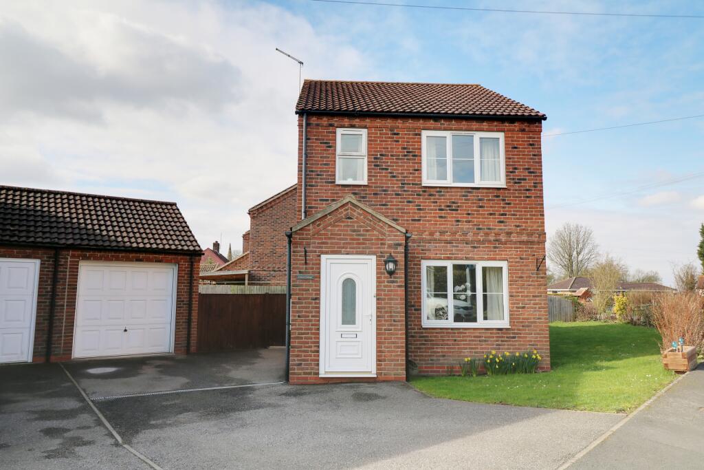 Main image of property: Cross Lane, Amcotts, Scunthorpe, DN17