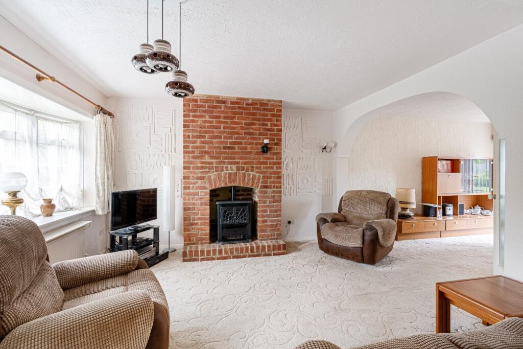 Additional property image - Ediva Road, Meopham, Gravesend, Kent, DA13 0ND