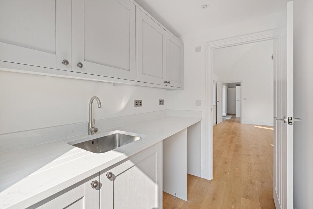 Additional property image - Norwood Lane, Meopham, Gravesend, Kent, DA13 0YF