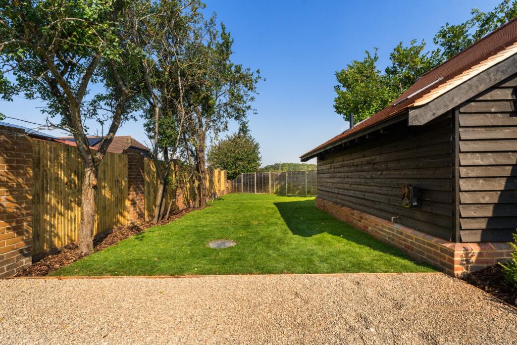 Additional property image - Norwood Lane, Meopham, Gravesend, Kent, DA13 0YF