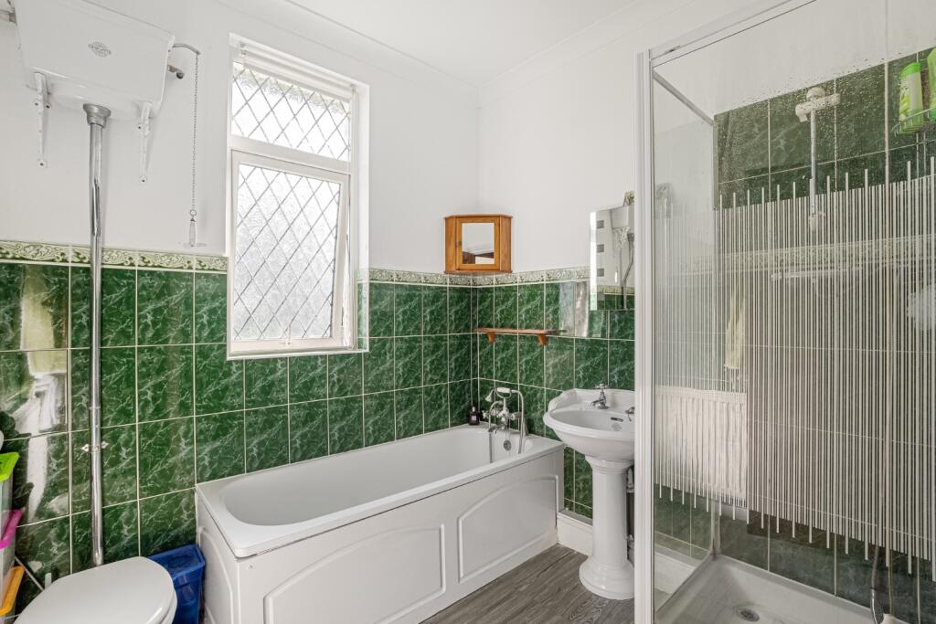 Additional property image - Sole Street, Cobham, Gravesend, Kent, DA12 3AX