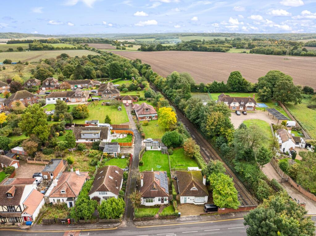 Additional property image - Sole Street, Cobham, Gravesend, Kent, DA12 3AX
