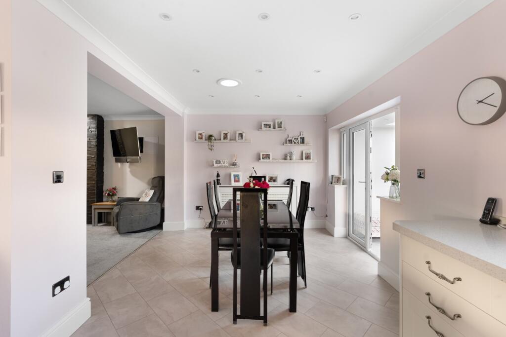 Additional property image - Marling Way, Riverview Park, Gravesend, Kent, DA12 4DN