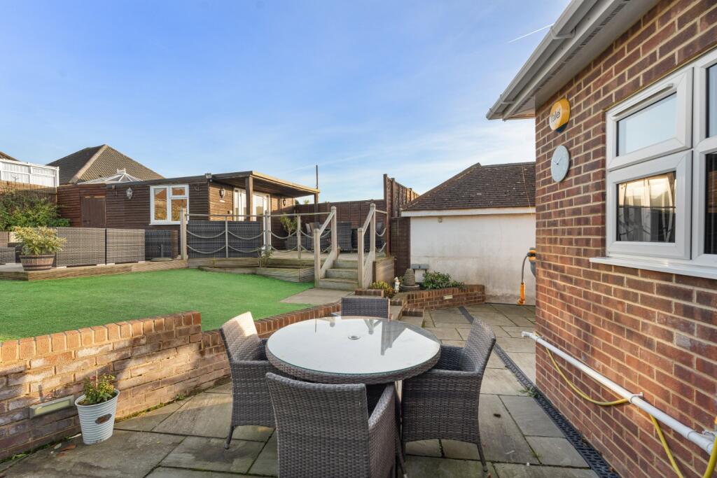 Additional property image - Marling Way, Riverview Park, Gravesend, Kent, DA12 4DN