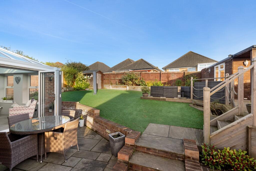 Additional property image - Marling Way, Riverview Park, Gravesend, Kent, DA12 4DN