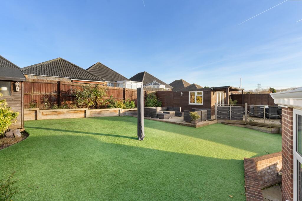 Additional property image - Marling Way, Riverview Park, Gravesend, Kent, DA12 4DN