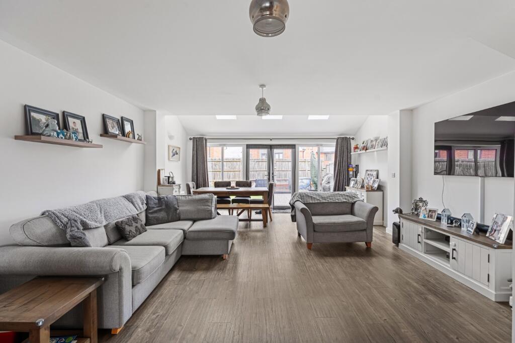 Additional property image - Conrad Mews, Northfleet, Gravesend, Kent, DA11 8FW