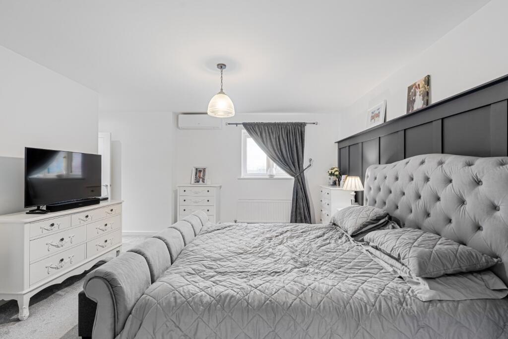 Additional property image - Conrad Mews, Northfleet, Gravesend, Kent, DA11 8FW