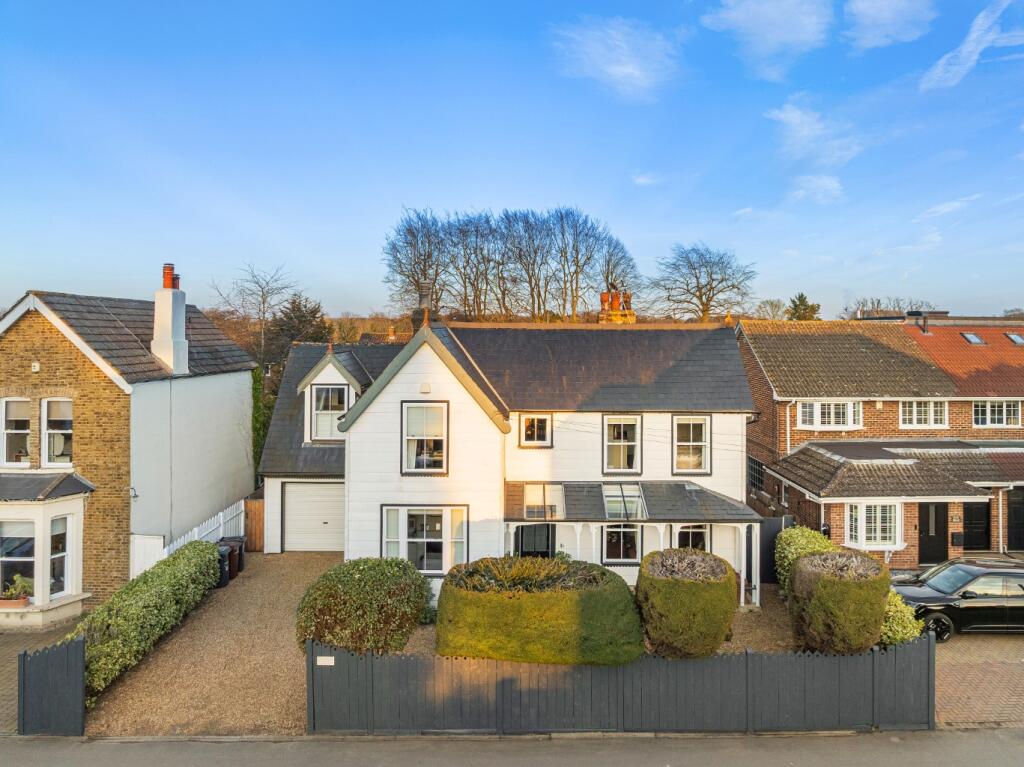 Main image of property: Wrotham Rd, Meopham, Gravesend DA13 0HP