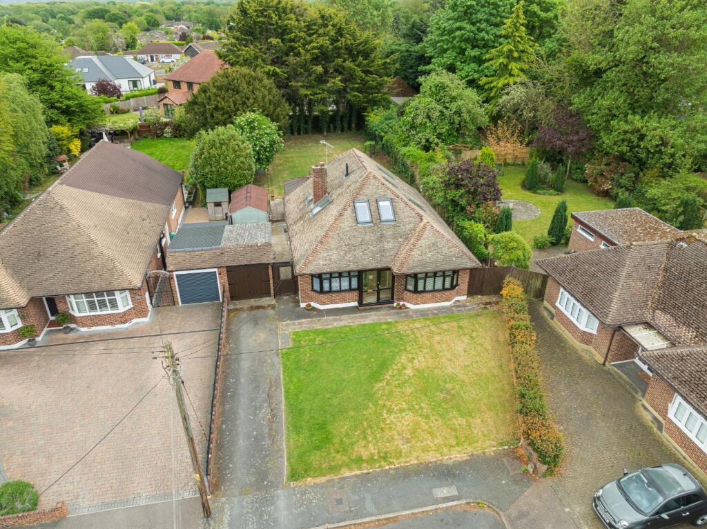 Main image of property: Kenwood Avenue, Longfield, Kent, DA3 7EX