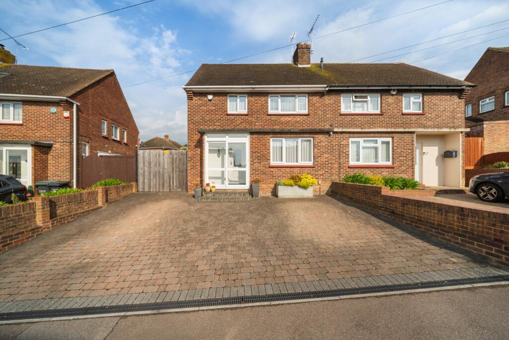 Main image of property: St. Davids Crescent, Gravesend, Kent, DA12 4AS
