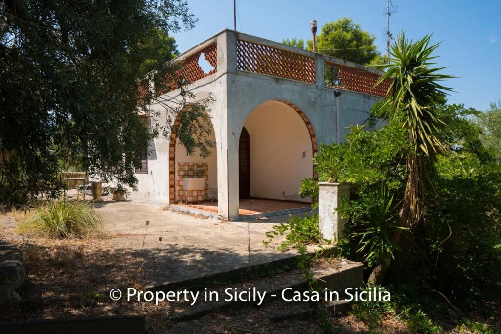 Villa in Sicily, Palermo...