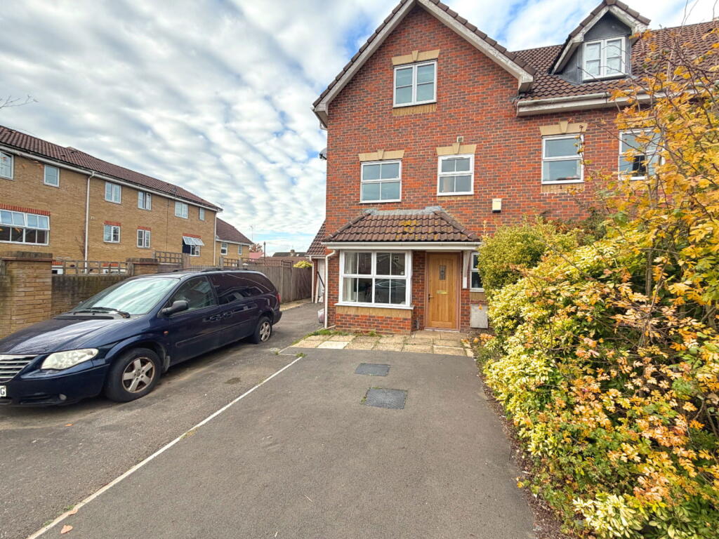 Main image of property: Arklay Close, Uxbridge, UB8 3WP