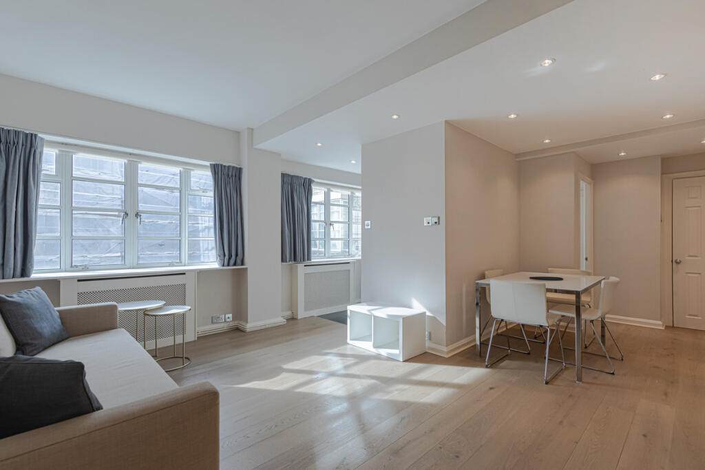 Main image of property: Vicarage Gate, London, W8 4