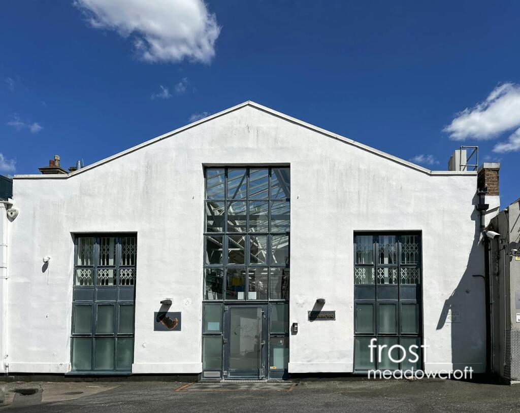 Main image of property: 2 Vencourt Place, Hammersmith, W6 9NU
