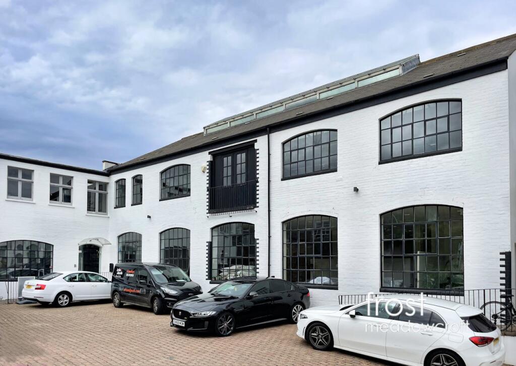 Main image of property: Melbray House, 158 Hurlingham Road, Fulham, SW6 3NG