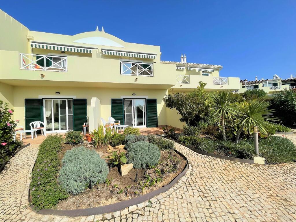 2 bedroom Villa for sale in Algarve, Lagos