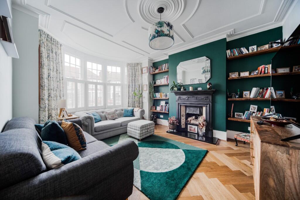 Main image of property: Berkshire Gardens, London, N13