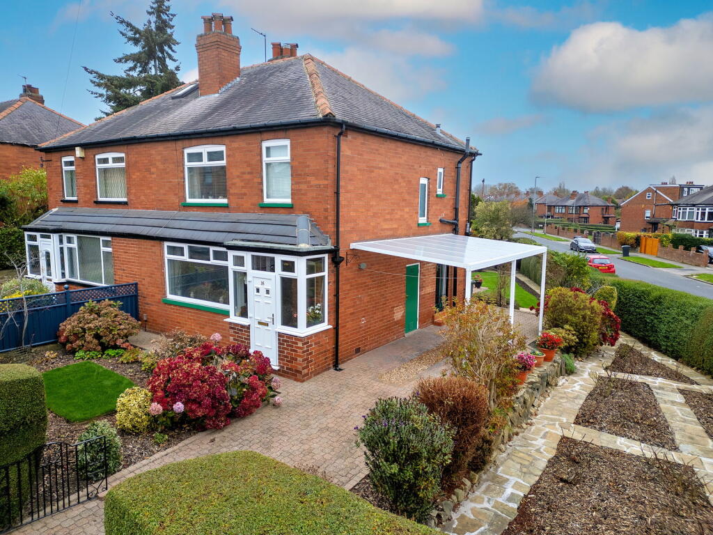 Main image of property: Hetton Road, Leeds, LS8 2RT