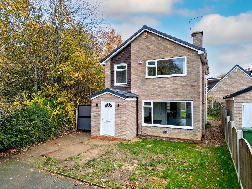Main image of property: Sunningdale Walk, Alwoodley, Leeds, LS17 7SG