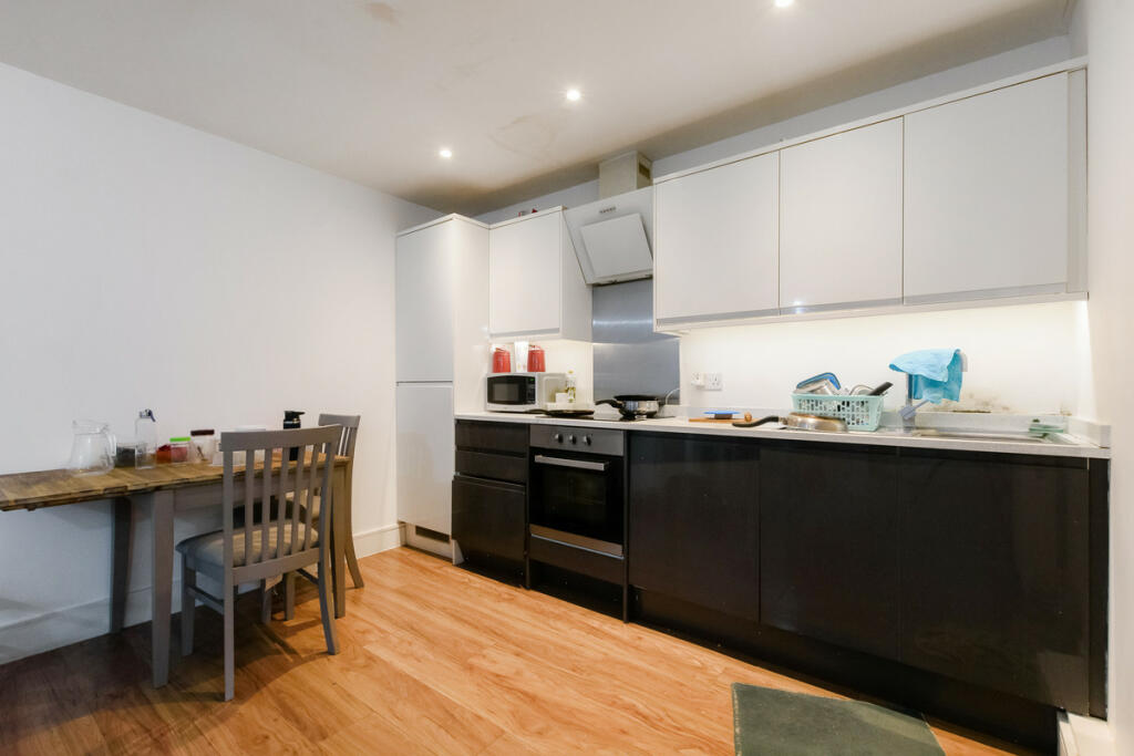 Studio flat for sale in Lower Stone Street, Maidstone, ME15
