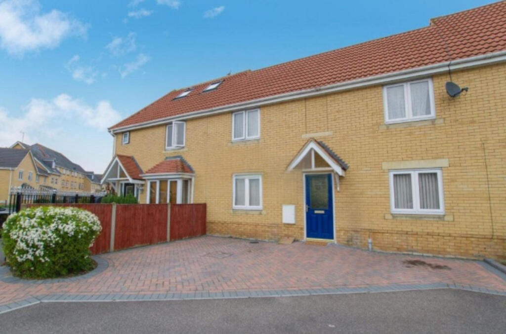 6 bedroom terraced house