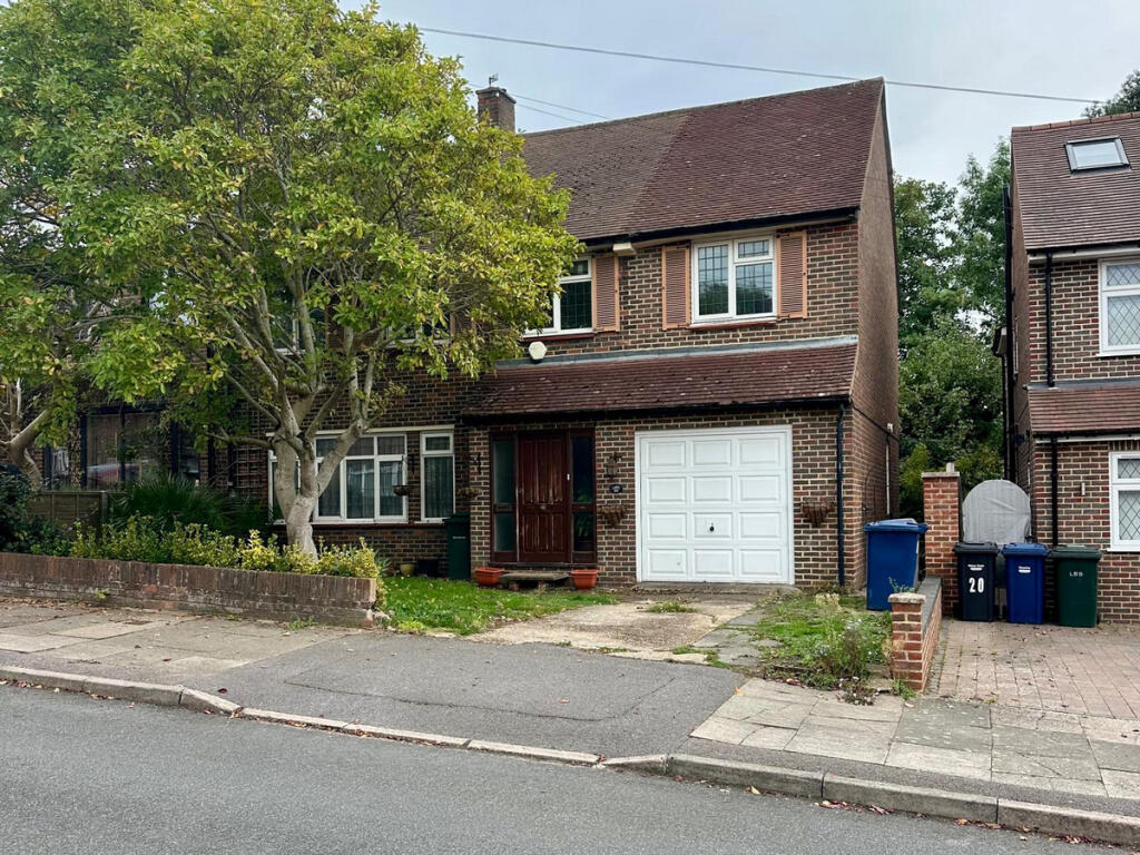 Main image of property: Wilton Road, Cockfosters, EN4