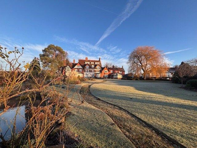 Main image of property: Riverside House, Burcot, OX14