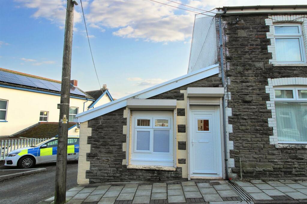 Commercial property for sale in Cross Street, Bargoed, CF81