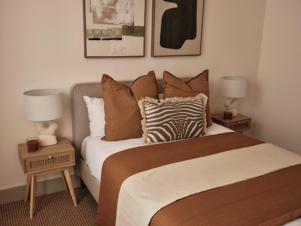 Main image of property: Forthbridge Road, London, SW11