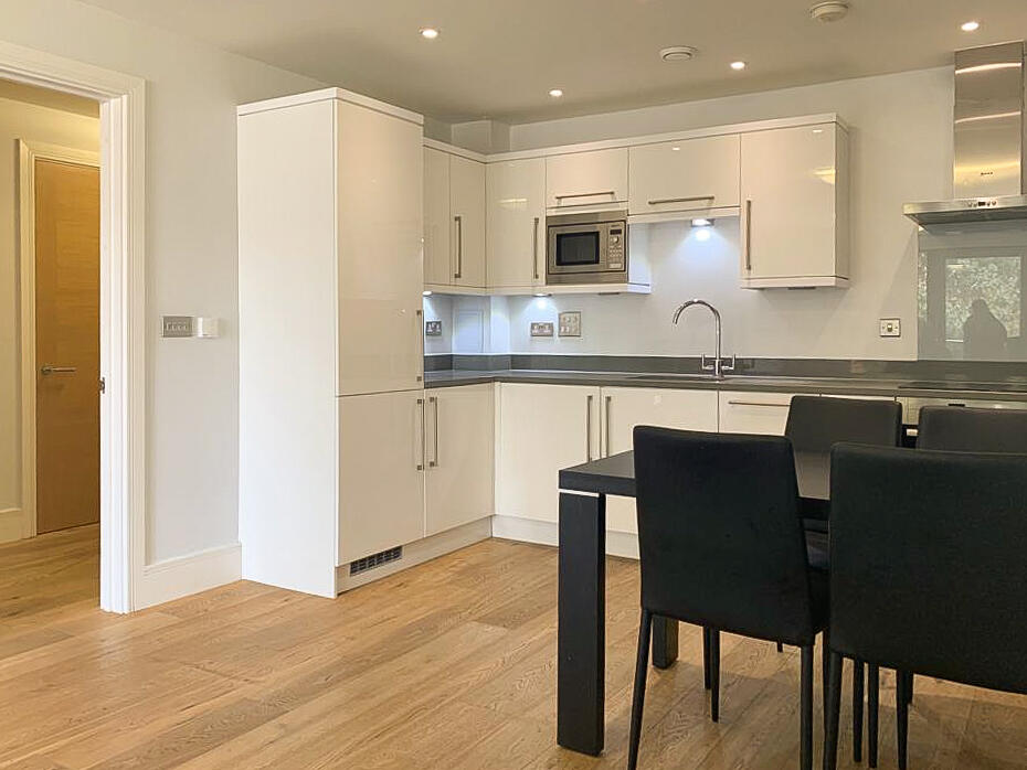 2 bedroom flat for sale in Argo House, Kilburn Park Road NW6