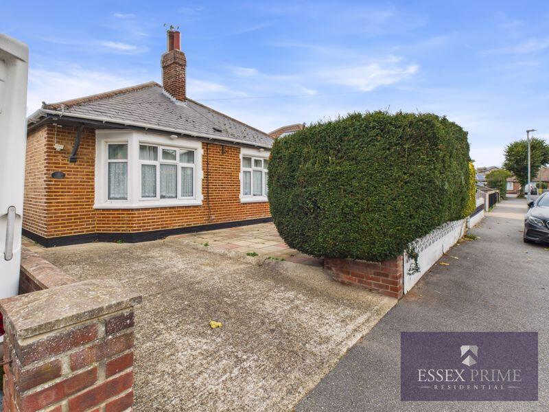 Main image of property: Two Bedroom Detached bungalow Lake Walk CO15