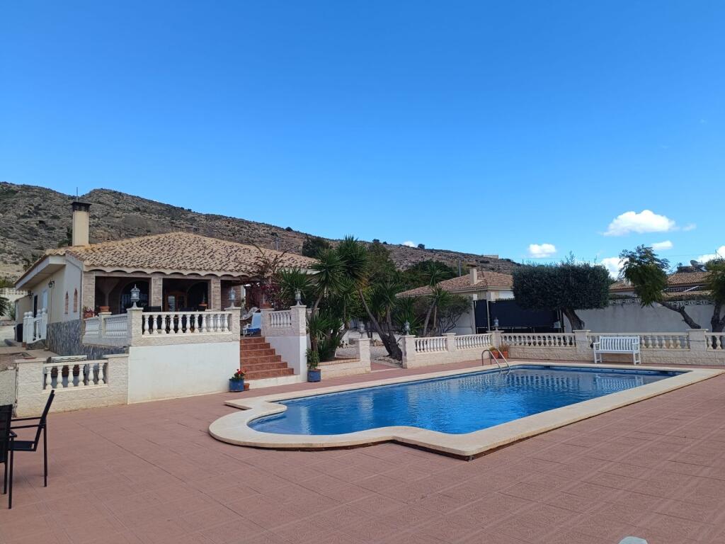 Main image of property: Fortuna,Alicante