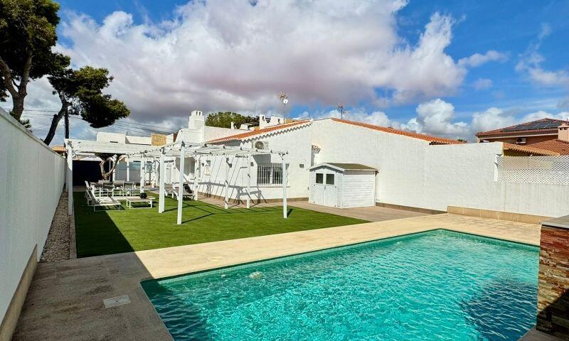 Main image of property: Torrevieja,Alicante