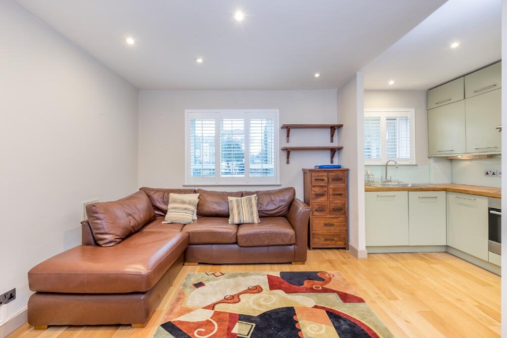 Main image of property: Halton Road, London, N1