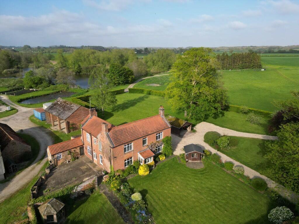 Main image of property: Belleau Bridge, Alford, North Lincolnshire, LN13