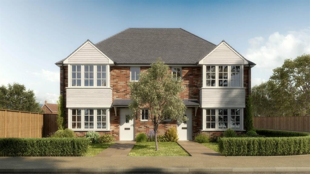 3 bedroom semidetached house for sale in Monkton Road, Minster Kent