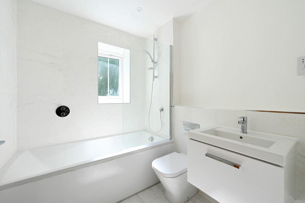 Additional property image - Lime Trees, Minster , Ramsgate , Kent, CT12 4FE