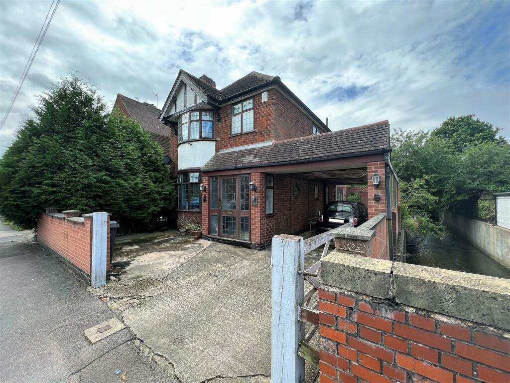 3 bedroom detached house for sale in Barbara Avenue Off Scraptoft