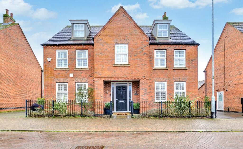 Main image of property: Barnards Way, Kibworth Harcourt