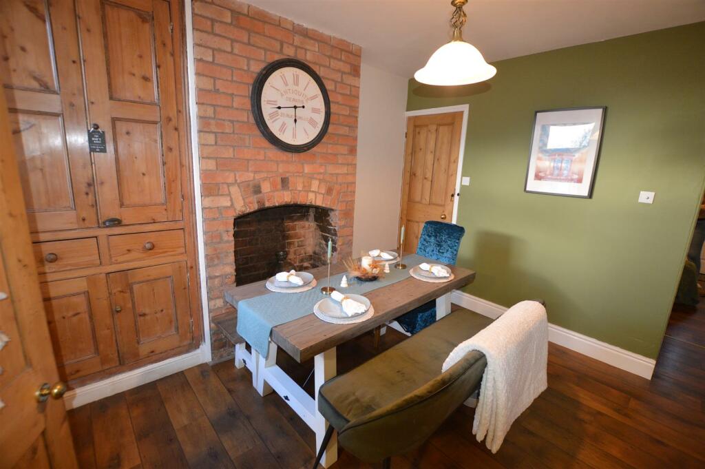 2 bedroom terraced house for sale in Rothley Road, Mountsorrel, Loughborough, LE12