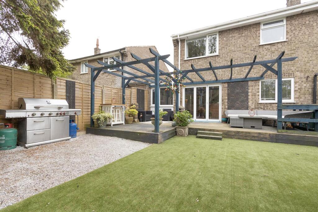 Main image of property: The Leys, Welford, Northampton