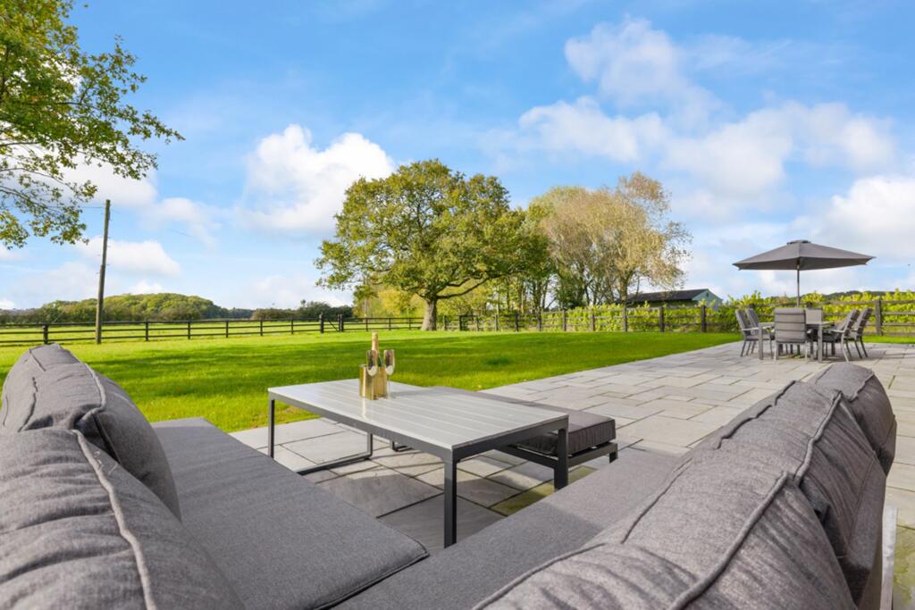 Additional property image - Hickhurst Lane, Rushton, CW6