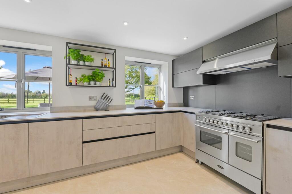 Additional property image - Hickhurst Lane, Rushton, CW6