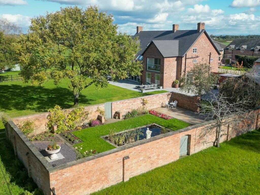 Additional property image - Hickhurst Lane, Rushton, CW6