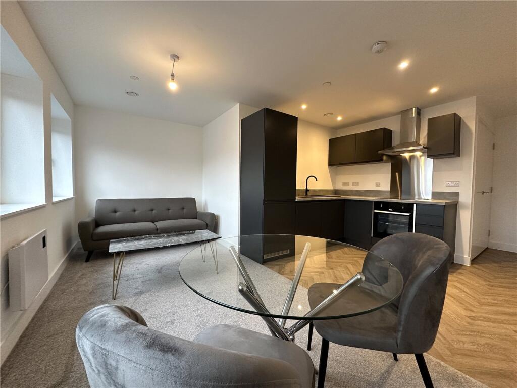 Main image of property: Crosby Road North, Waterloo, L22