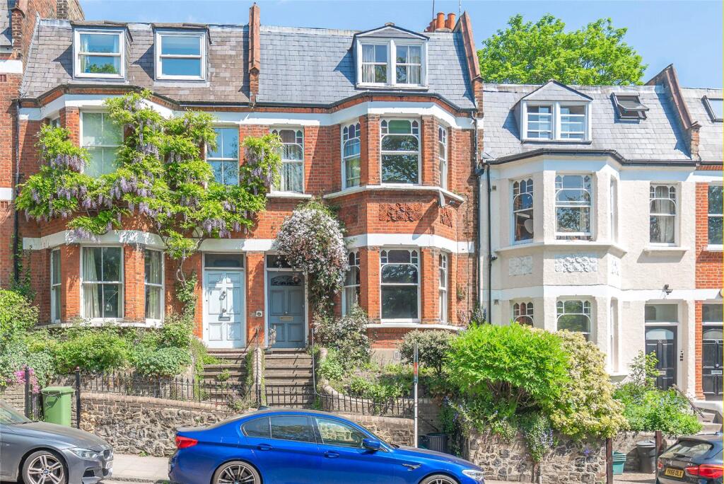 Main image of property: Highgate Hill, London, N19