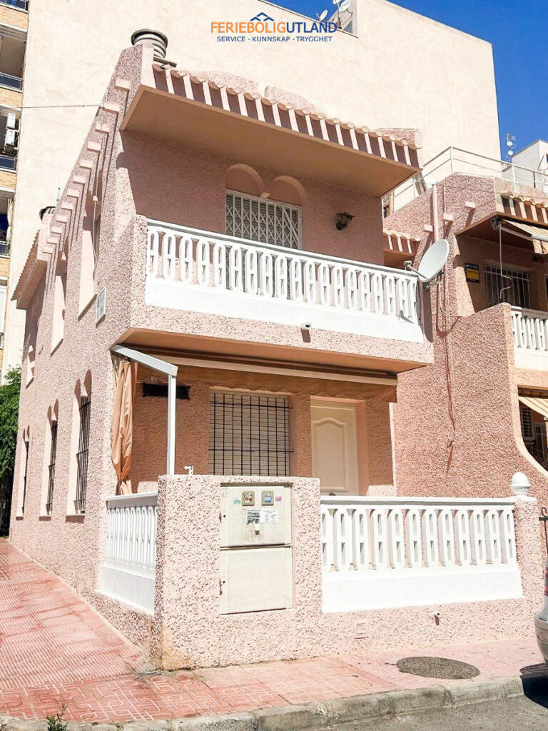 Main image of property: Valencia, Alicante, Alicante